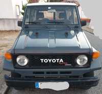 Jipe  Toyota Land Cruiser