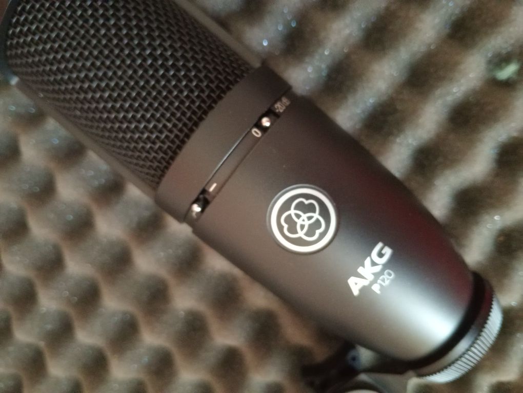 Pack AKG P120 + Presonus Studio 24c