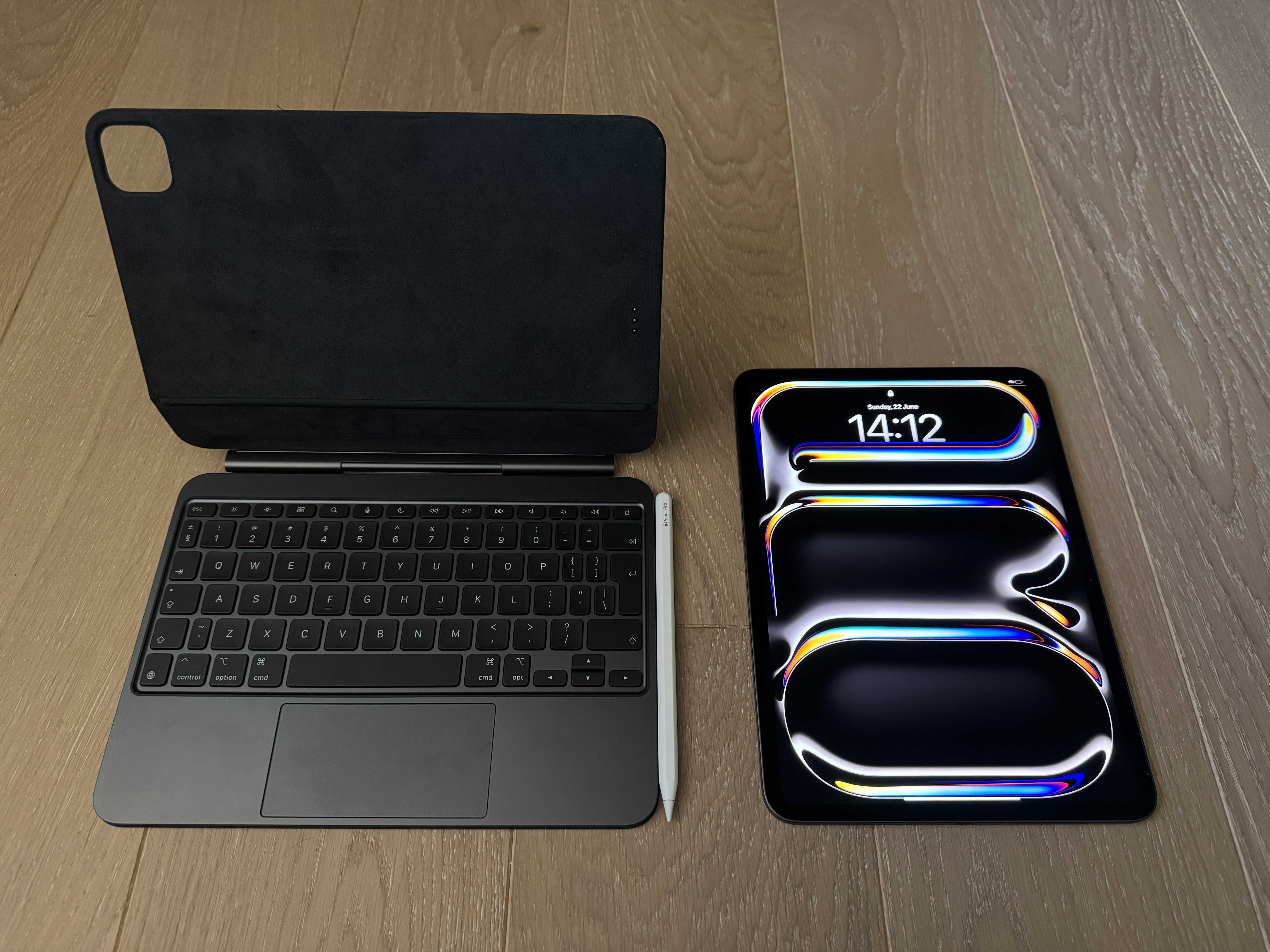 iPad Pro M4 13” 1TB + 16GB RAM + Apple Pencil Pro + Magic Keyboard