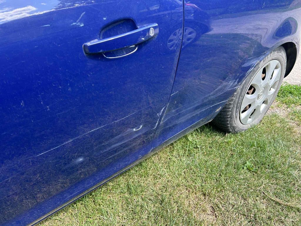 Sprzedam samochód opel corsa d