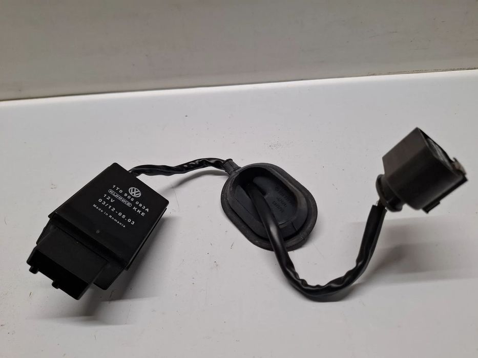 PRZEKAZNIK MODUL POMPY PALIWA VW TOURAN GOLF V CADDY OCTAVIA II A3 8P FSI SLASK WYSYLKA