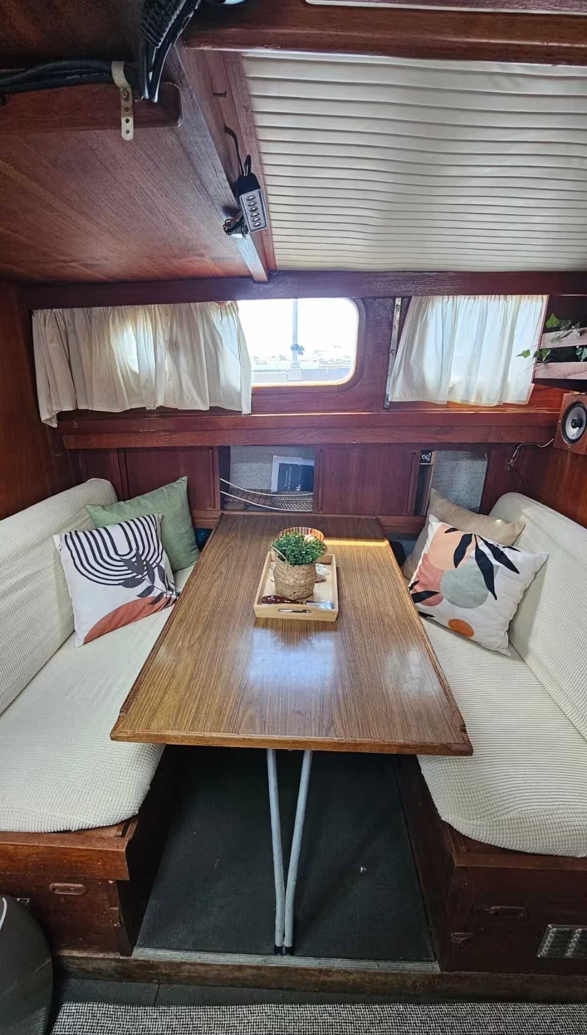 Motor Sailor NAUTICAT 33