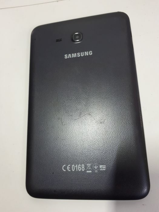 Планшет Samsung Tab 3 Lite
