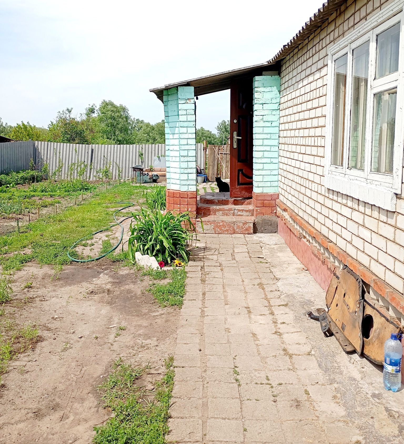 Продам будинок в районі центра Дергачі