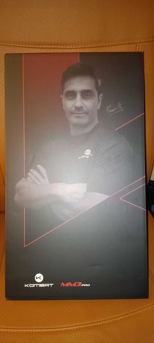 Kombat MM3 Pro com Garantia (Como Nova) - Padel - Edição Limitada