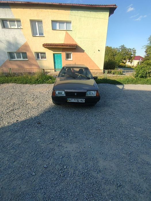 Продам ваз 2109.