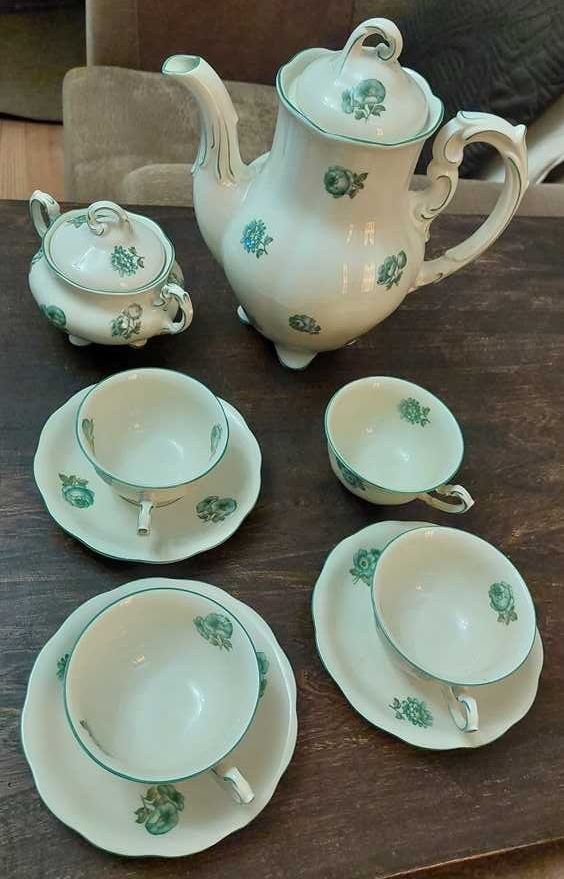 Serwis porcelanowy do herbaty