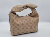 Женская сумка Louis Vuitton. Жіноча кремова сумка LV