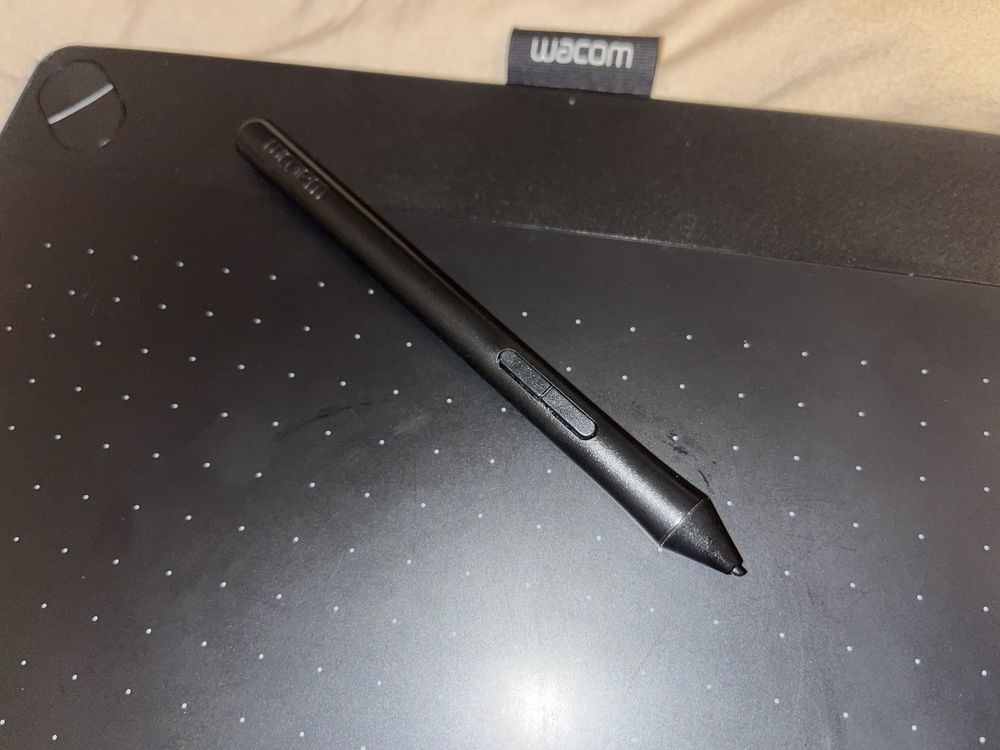 Tablet graficzny WACOM Intuos ART rysik etui