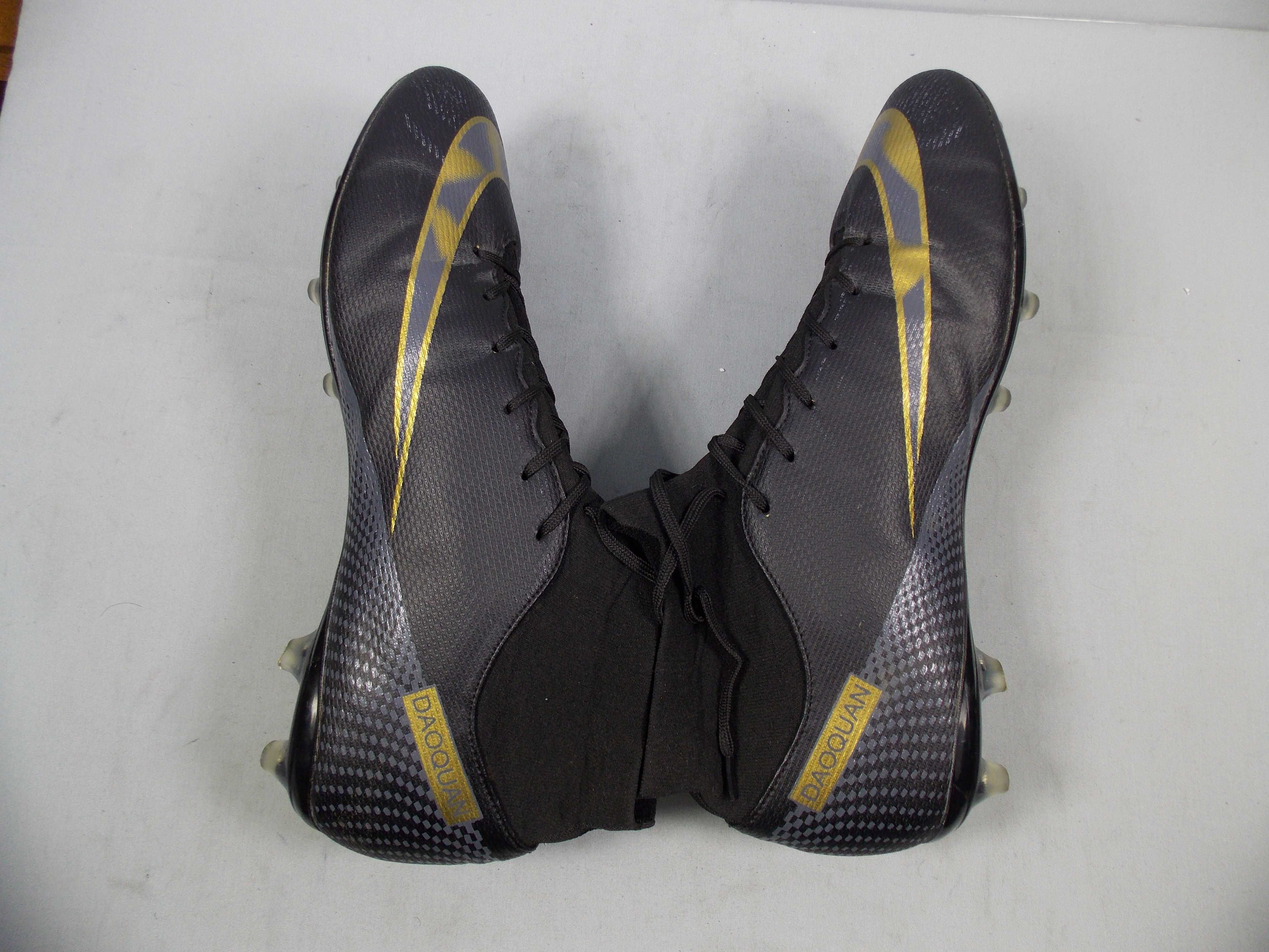 DAOQUAN Pro 360 Mens Football Cleat Shoes