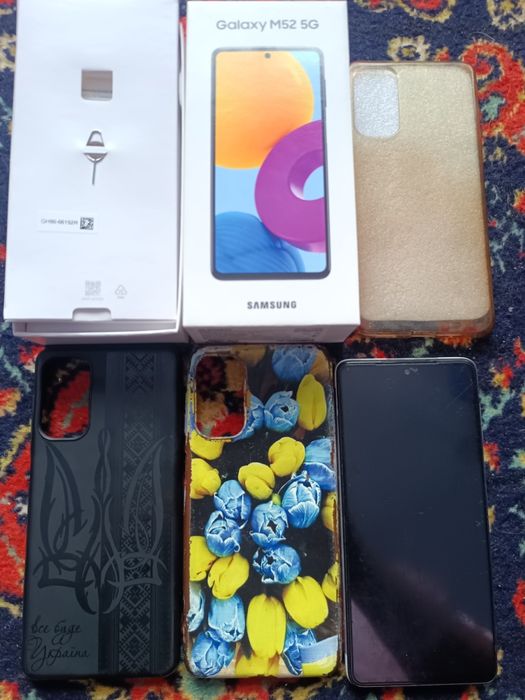Продам смартфон Samsung Galaxy M52 5G