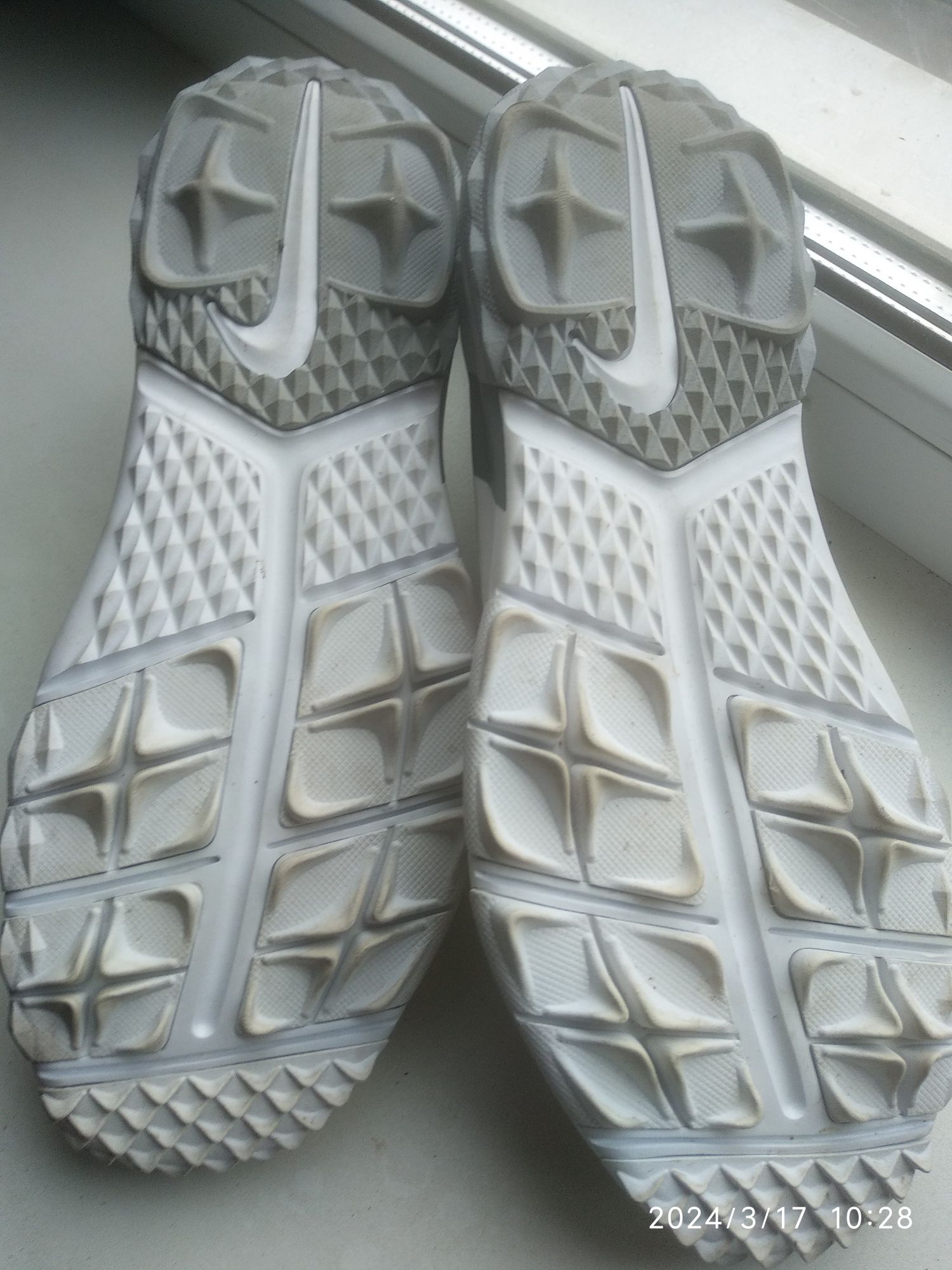 Кроссовки Nike бампы, сороконожки оригинал игровые 41 р.26 см