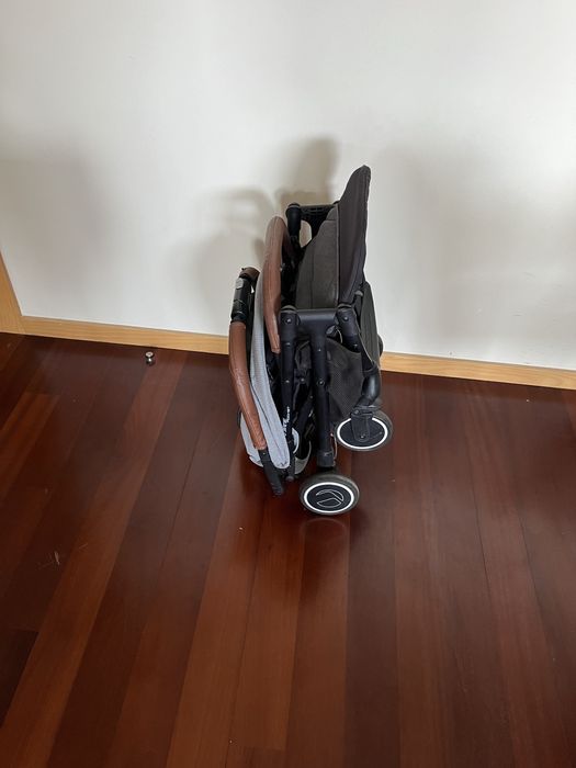 Carrinho de passeio jané rocket