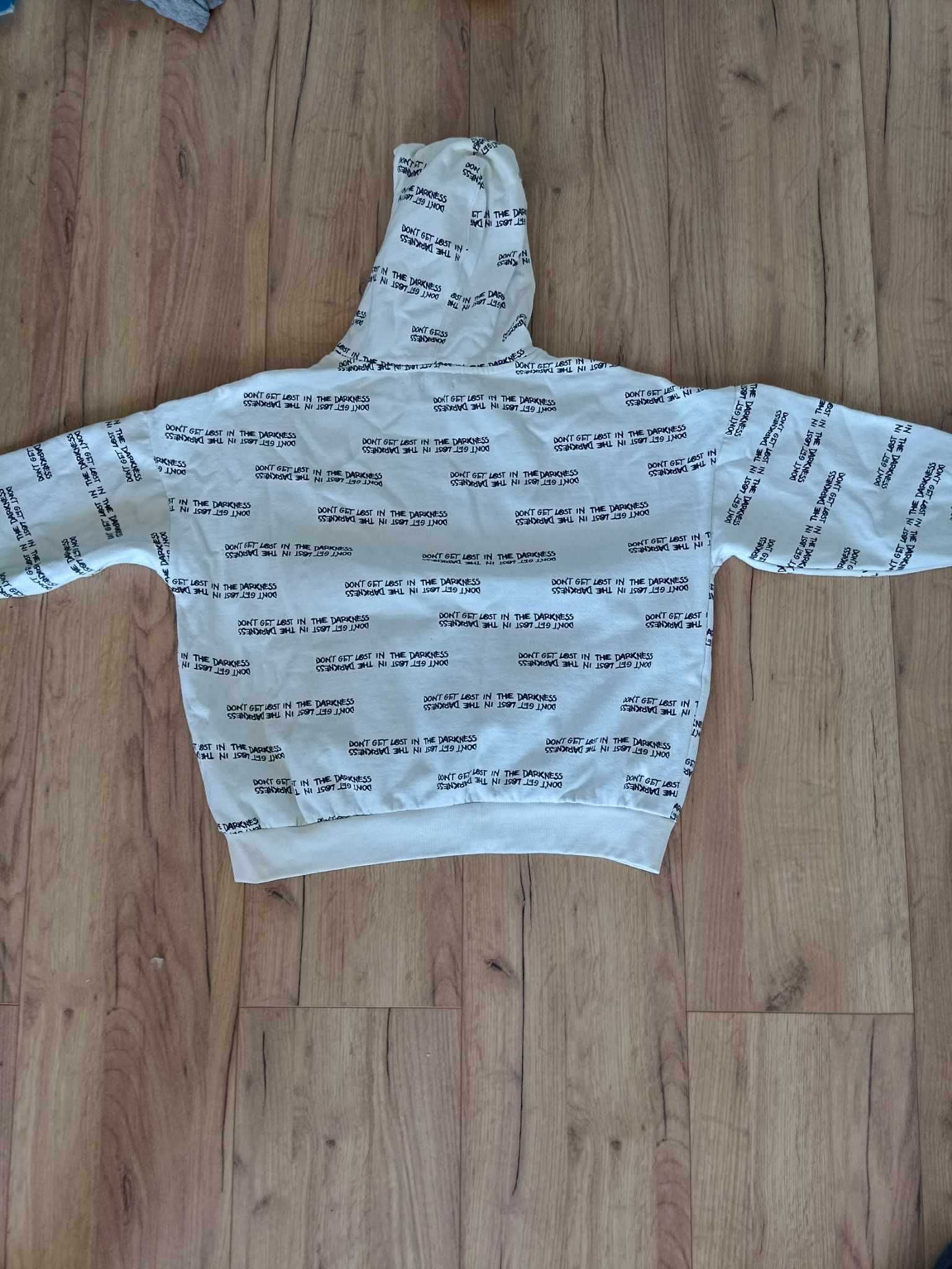 Bluza z kapturem Cropp