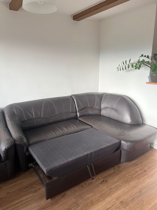 Skórzany narożnik z funkcją spania + fotel