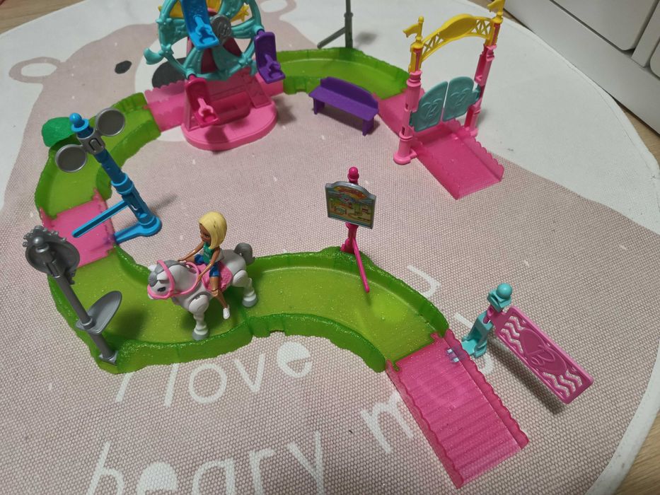 Barbie zestaw Wesołe Miasteczko chodzący koń