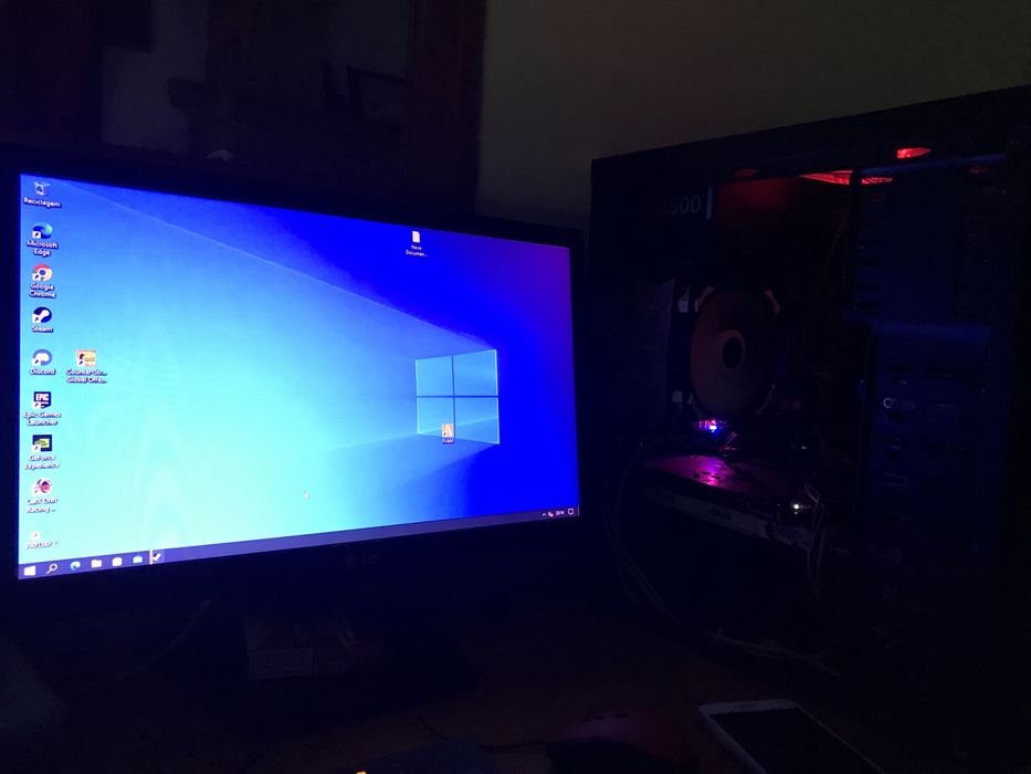PC i3 6100 3.70GHz | 8GB RAM mais 4GB G.skill | GeForce 950 2GB