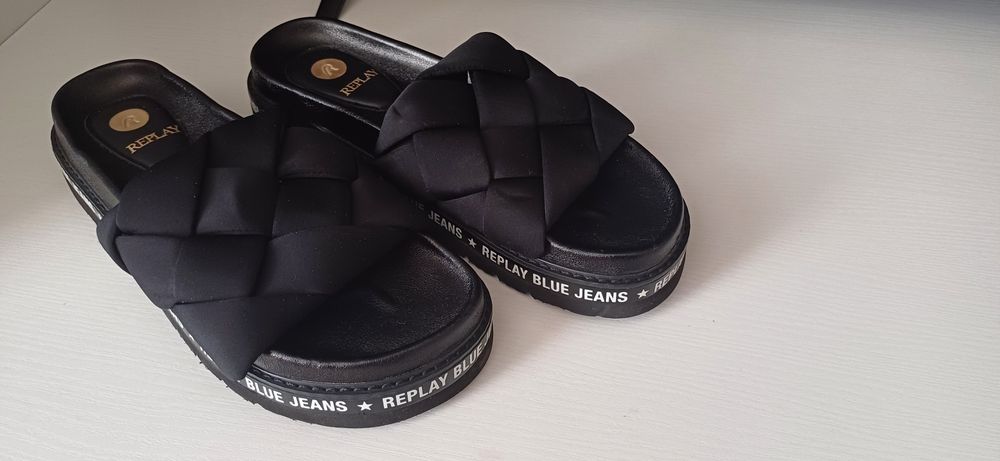 Продам шльопанці REPLAY 39р.