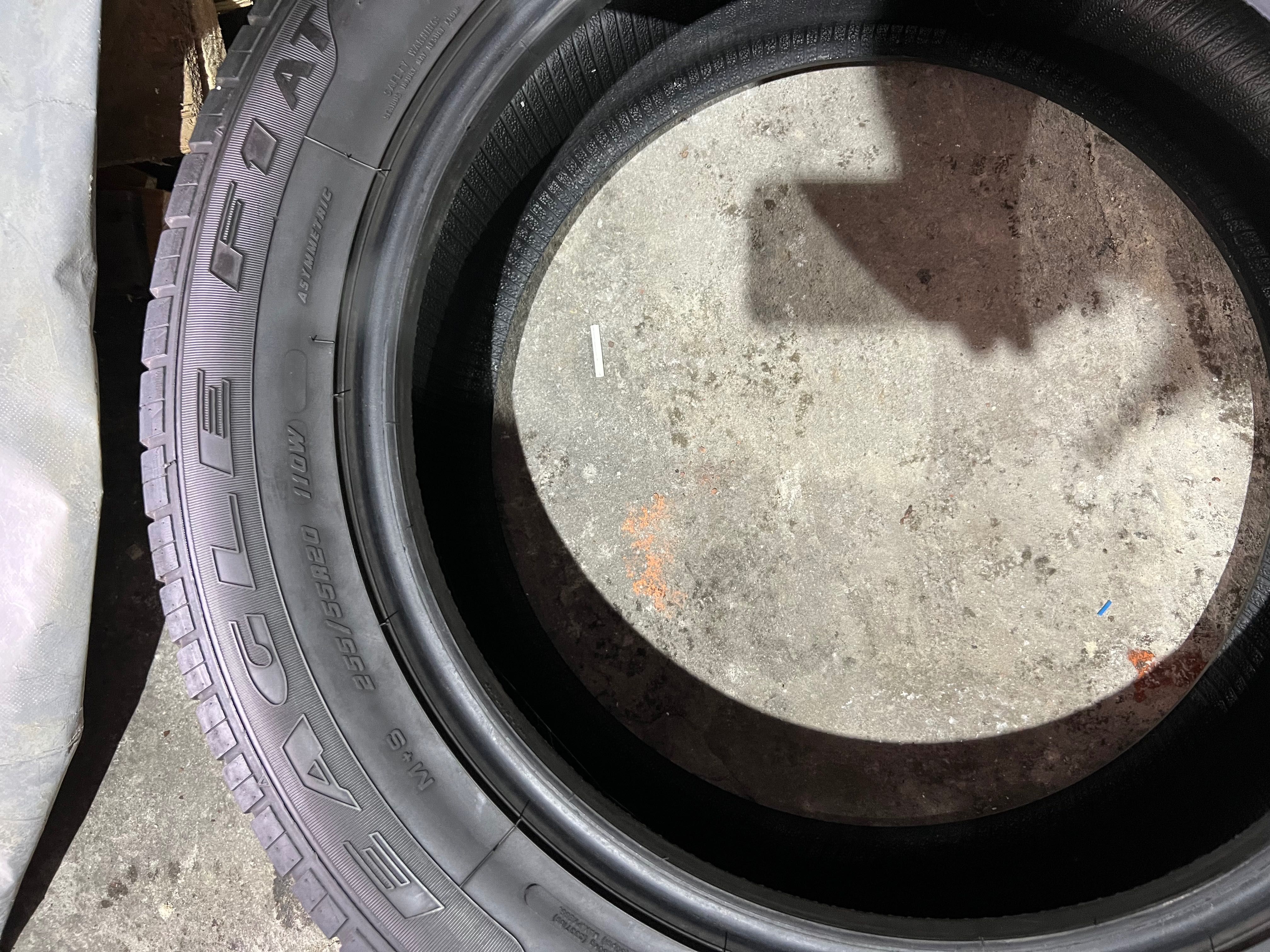 Продам летнюю резину GOODYEAR 255/55/20