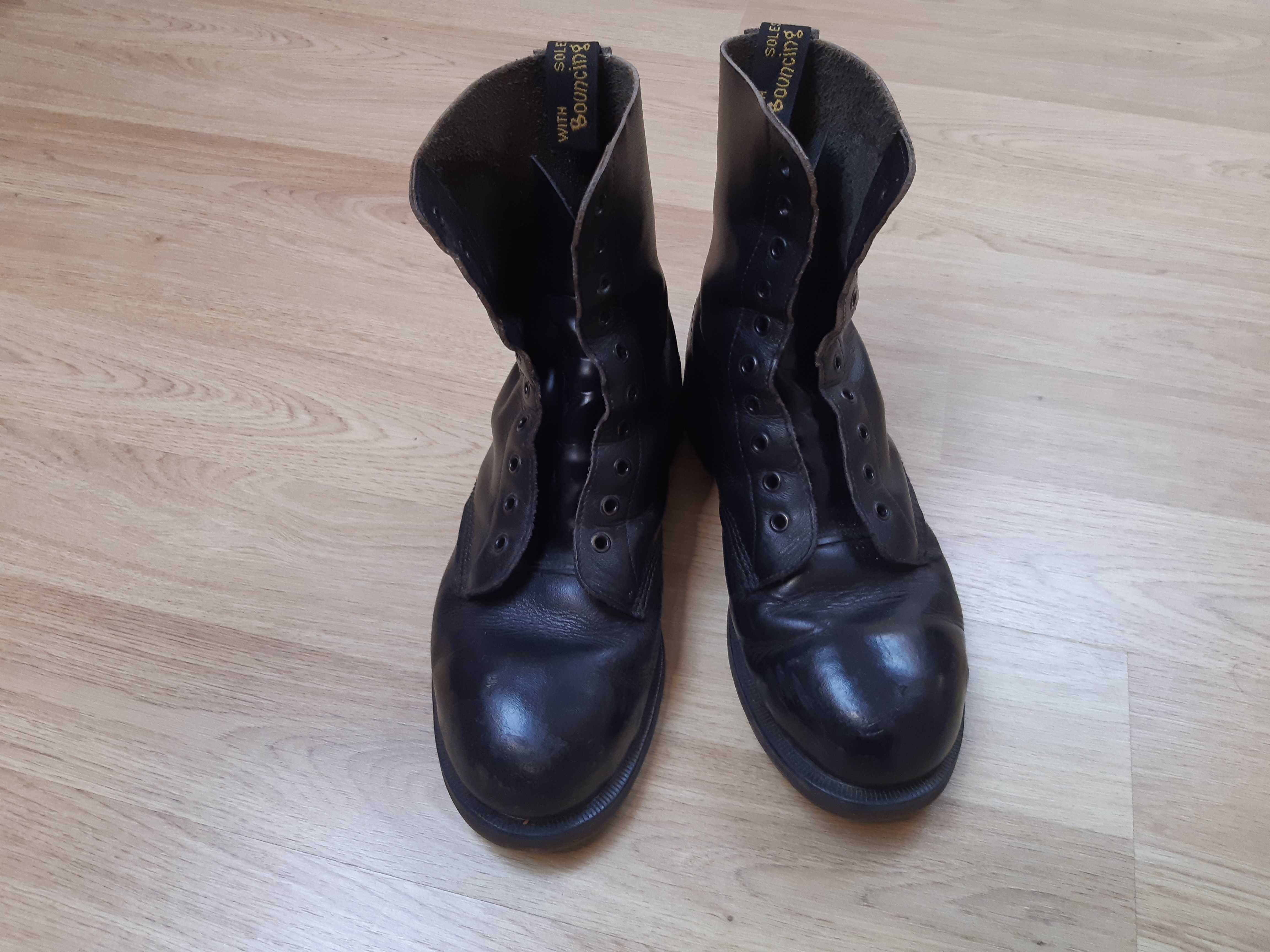 Botas Dr. Martens biqueira aço 44