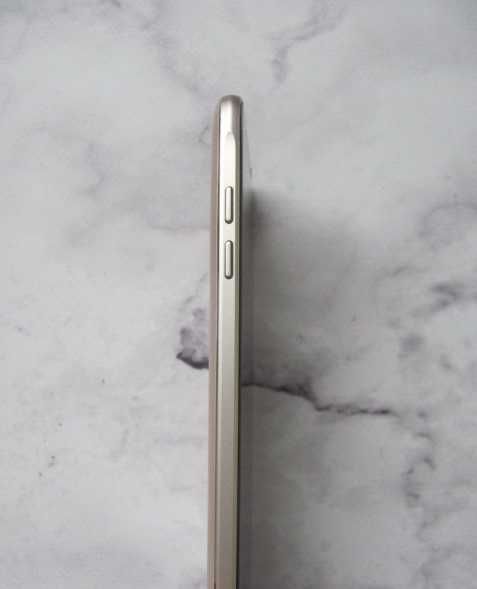 Смартфон Samsung Galaxy J7 Gold (SM-J710FZDUSEK) + подарки!