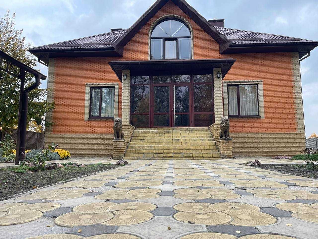 СДАМ ДОМ в Обуховке  (ул. Днепровая) 35000 гривень С КОМУНАЛКОЙ