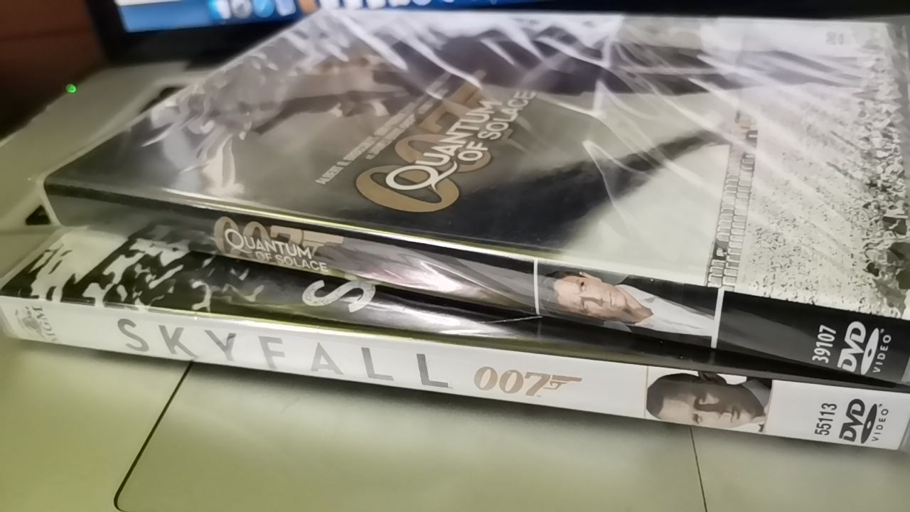 2 Nowe DVD 007 James Bond