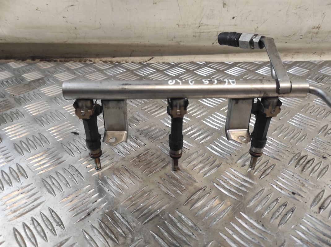 Listwa Wtryskowa + Wtryski Audi A6 C6/2.4 B V6 .02/