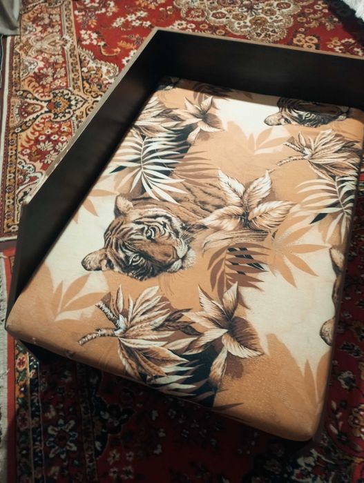 Маленький диванчик