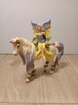 Schleich 70565 Sera z jednorożcem kwiecistym