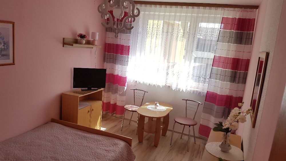 RAFELA - pokoje gościnne kwatery noclegi łeba domek nad morzem