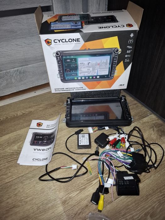Магнітола Cyclone 2Gb/ 32Gb/ 4 Core
 Cyclone VW8CPL.