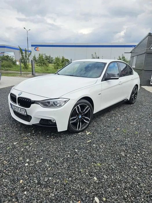 BMW Seria 3 BMW Seria 3 F30 318d M Pakiet