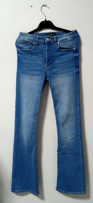 Spodnie jeansowe jeansy dżinsy dzwony Sinsay denim rozmiar 36