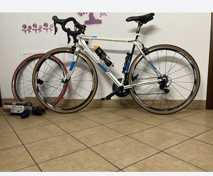 Rower gravel szosowy Haibike Q Race SL Shimano 105 kolarka miejski