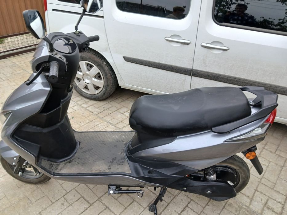 Продається електроскутер Sinski Greg 2kW