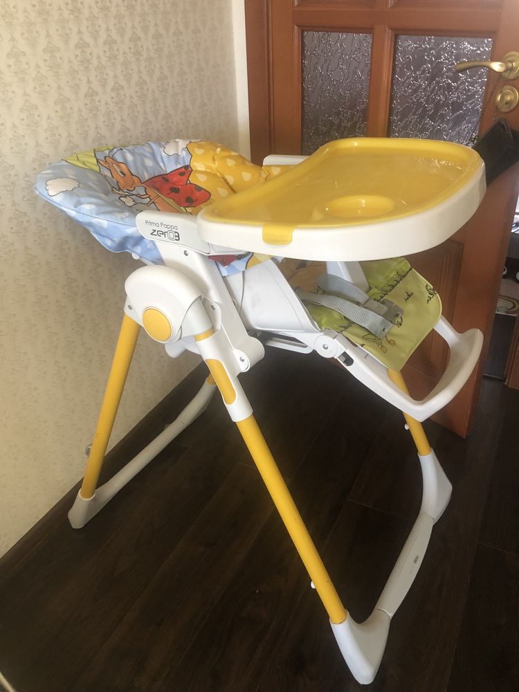 Стільчик для годування