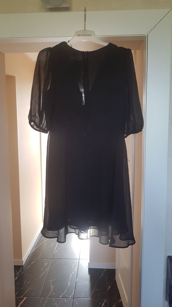 Sukienka damska czarna Reserved roz.38
