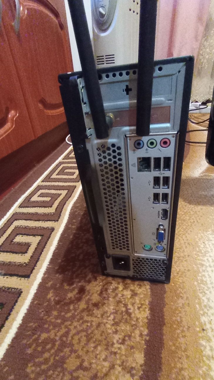 Стаціонарний комп'ютер Samsung + Packard Bell