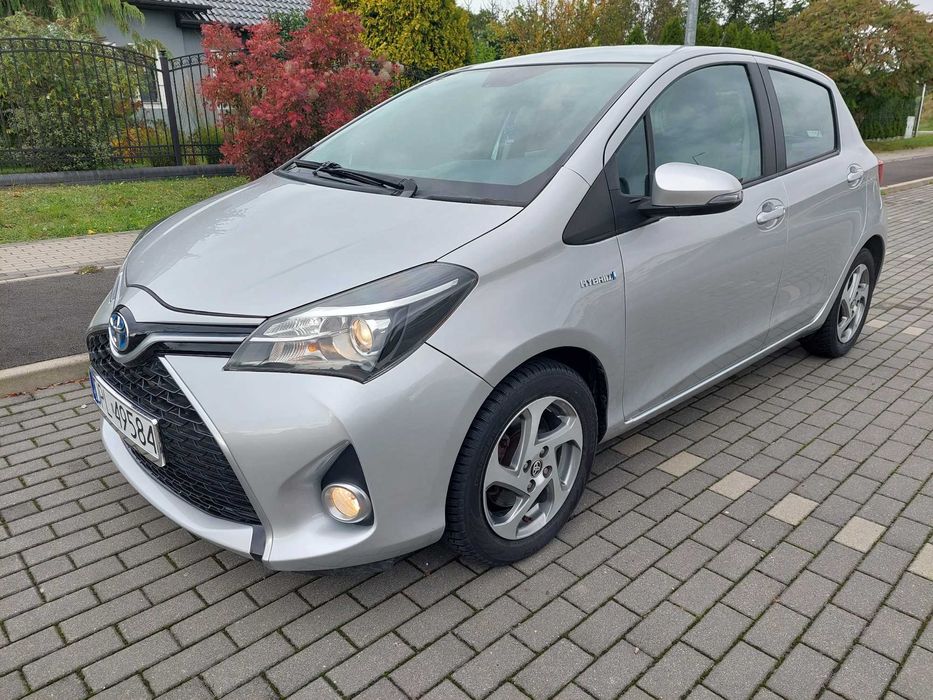 Toyota Yaris III Hybrid* AUTOMAT * Tempomat * Kamera *