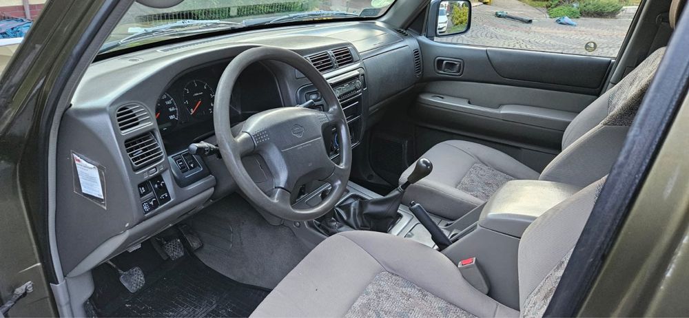 Nissan Patrol GR 2.8 TDI manual zamana na bus , quad