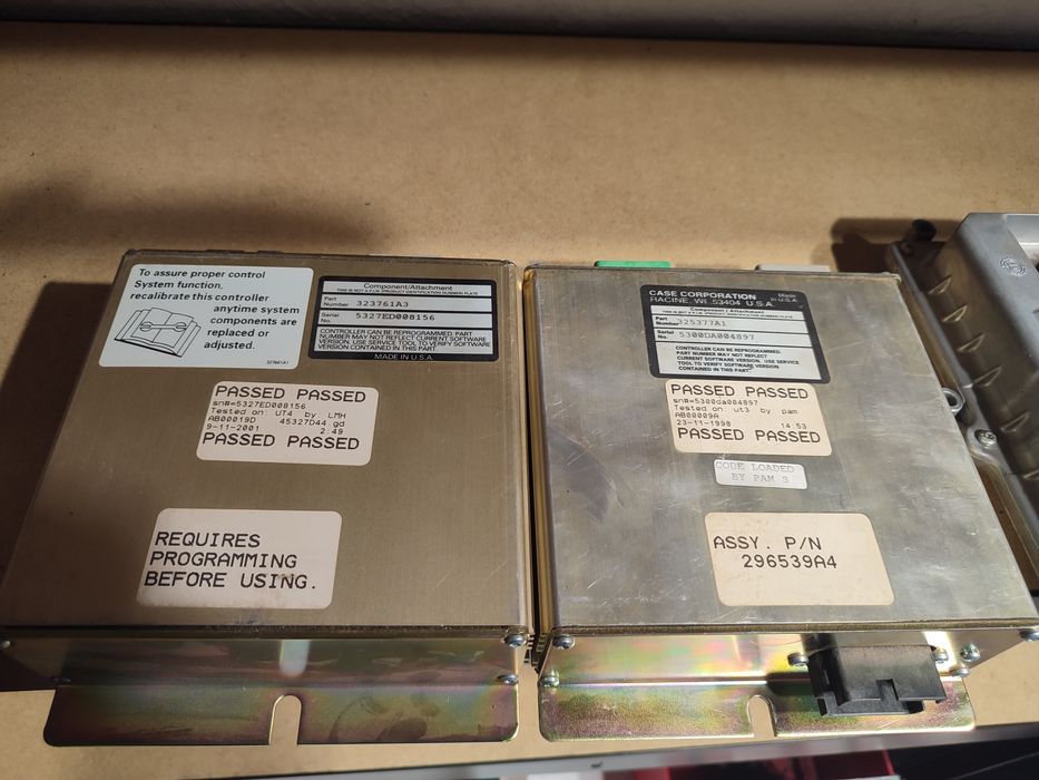 Sterownik ECU 323761A3 skrzyni biegów new Holland TM Case 336138A1