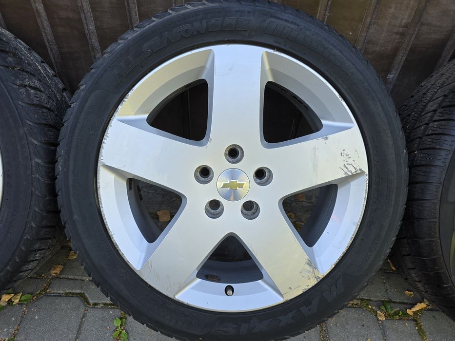 Felgi z oponami 215/50R17 Chevrolet HHR 5x110 Cobalt Opel Vectra Astra
