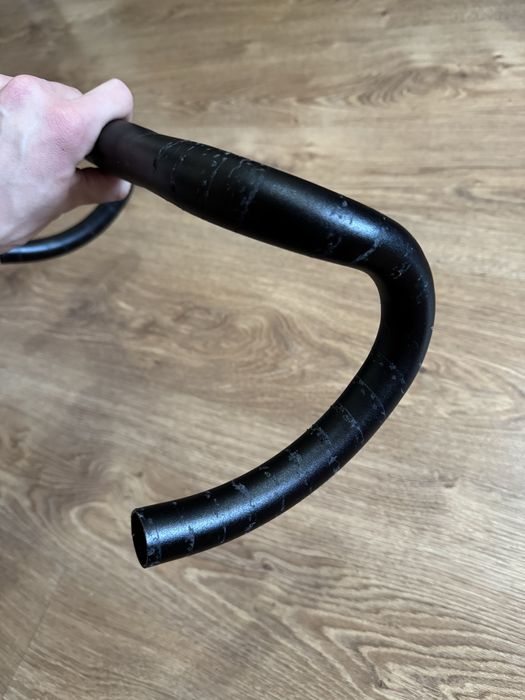 Kierownica szosowa Oval 310 42cm (baranek)