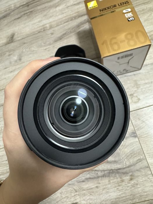 Объектив Nikon f16-80 2.8-4e ED VR