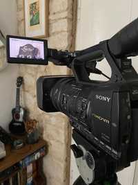 Kamera Sony HXR-NX5E + statyw Benro KH25