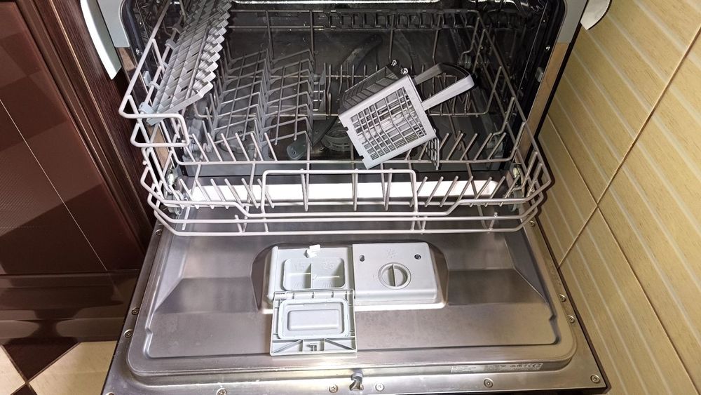 Посудомийна машина