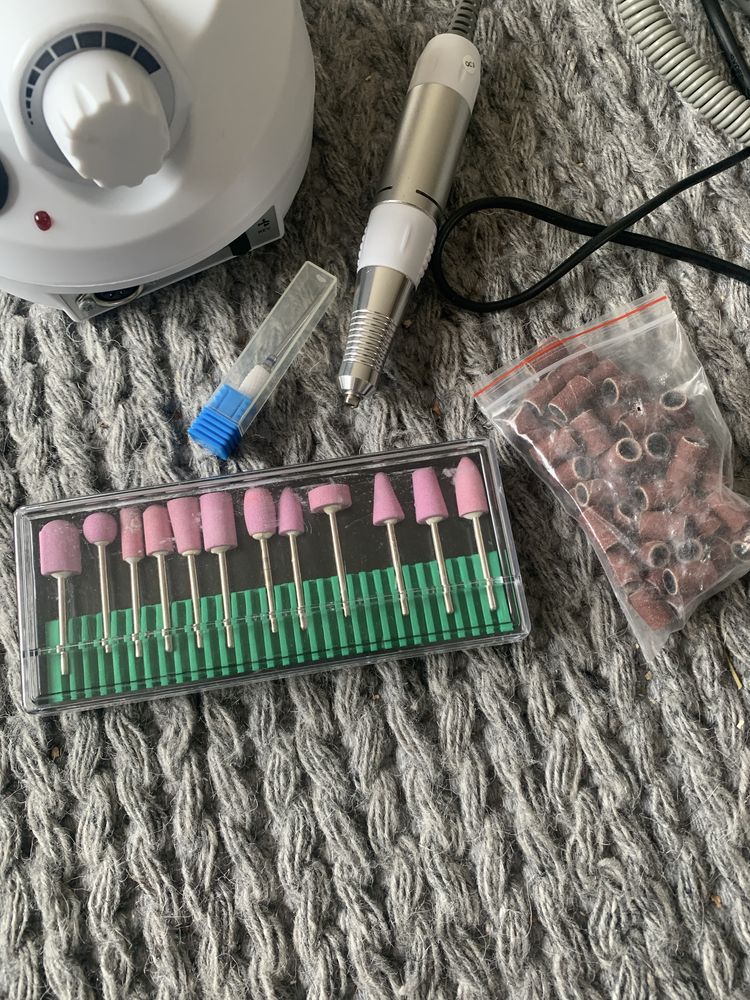 Frezarka do paznokci plus koncowki Nail Drill