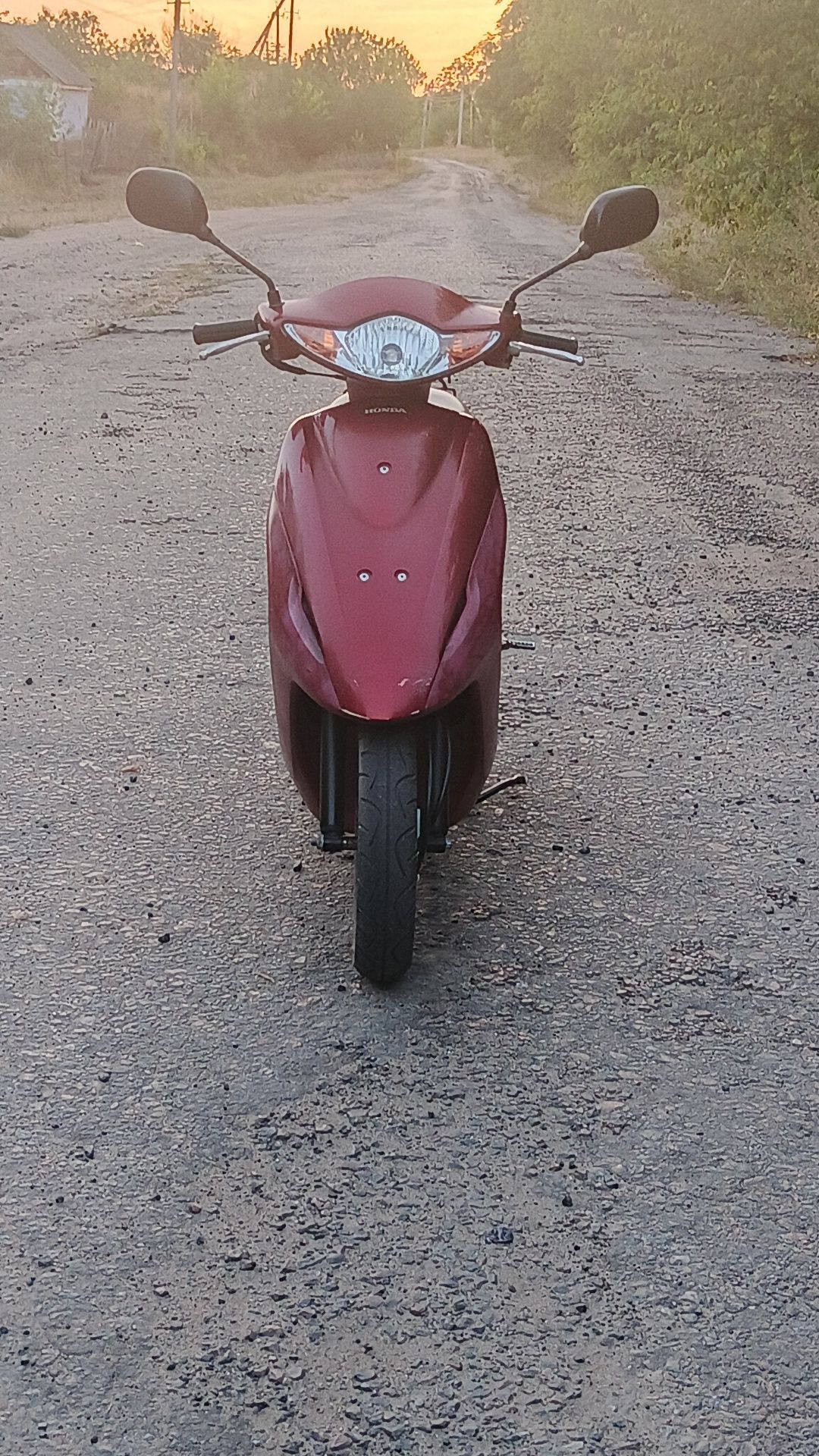 Продам скутер Хонда 56