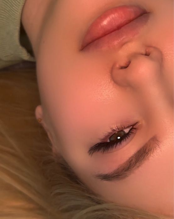 Наращивание ресниц/Ламинирование бровей/Ламинирование ресниц